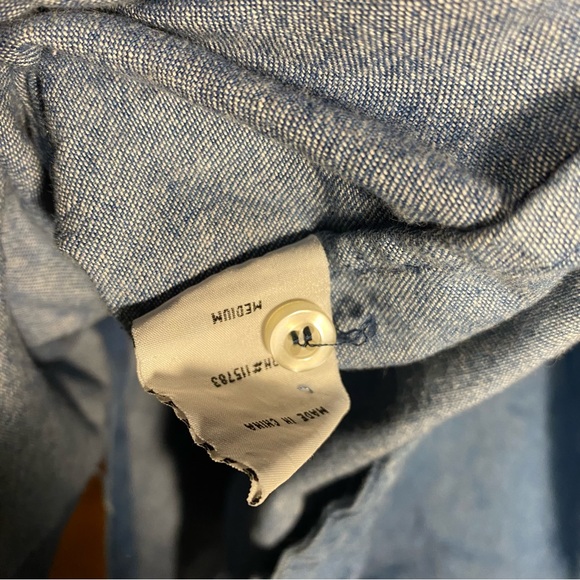 DisneyParks CarsLand Never Tire Speed Shop Radiator Springs Denim M - Picture 5 of 9